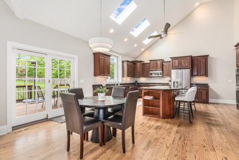 Tiny photo for 4736 DEVON Avenue, Lisle, IL 60532 (MLS # 12629688)