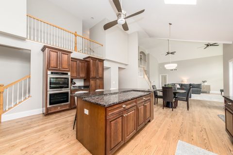 Tiny photo for 4736 DEVON Avenue, Lisle, IL 60532 (MLS # 12629688)
