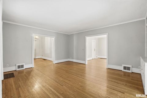 Tiny photo for 1330 29TH Street, Moline, IL 61265 (MLS # QC4269827)