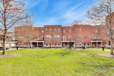 Tiny photo for 4010 N Clark Street #C, Chicago, IL 60613 (MLS # 12610228)
