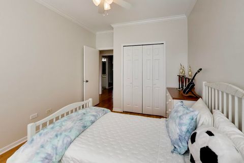 Tiny photo for 4010 N Clark Street #C, Chicago, IL 60613 (MLS # 12610228)