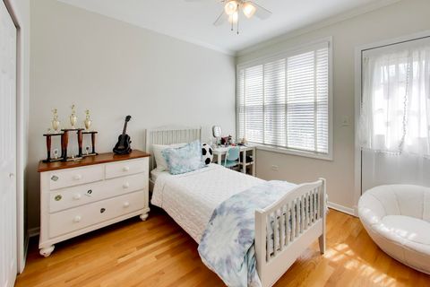 Tiny photo for 4010 N Clark Street #C, Chicago, IL 60613 (MLS # 12610228)