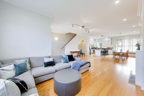 Tiny photo for 4010 N Clark Street #C, Chicago, IL 60613 (MLS # 12610228)