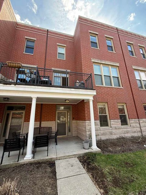 Photo of 4010 N Clark Street #C, Chicago, IL 60613 (MLS # 12610228)