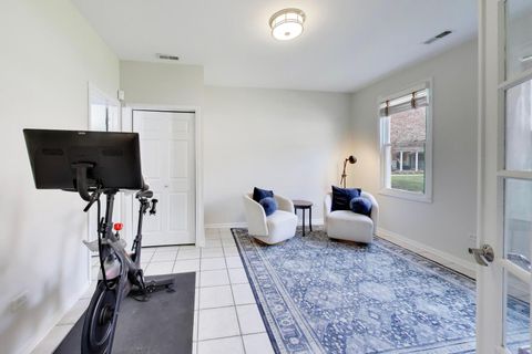 Tiny photo for 4010 N Clark Street #C, Chicago, IL 60613 (MLS # 12610228)