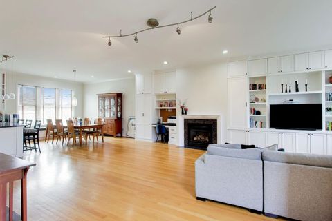 Tiny photo for 4010 N Clark Street #C, Chicago, IL 60613 (MLS # 12610228)