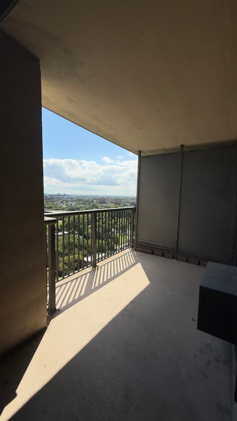 Tiny photo for 2901 S MICHIGAN Avenue #1704, Chicago, IL 60616 (MLS # 12736538)