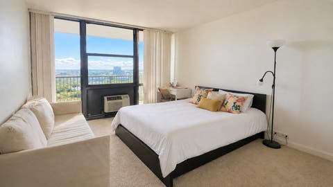 Tiny photo for 2901 S MICHIGAN Avenue #1704, Chicago, IL 60616 (MLS # 12736538)