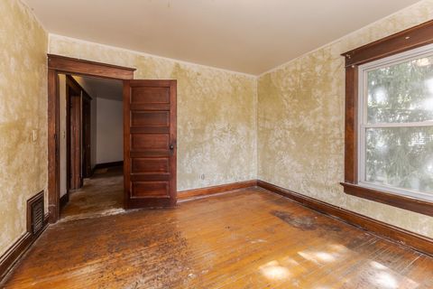 Tiny photo for 304 S Mill Street, Pontiac, IL 61764 (MLS # 12478087)