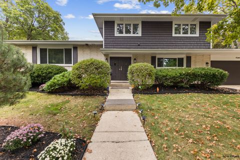 Photo of Downers Grove, IL 60515 (MLS # 12511044)