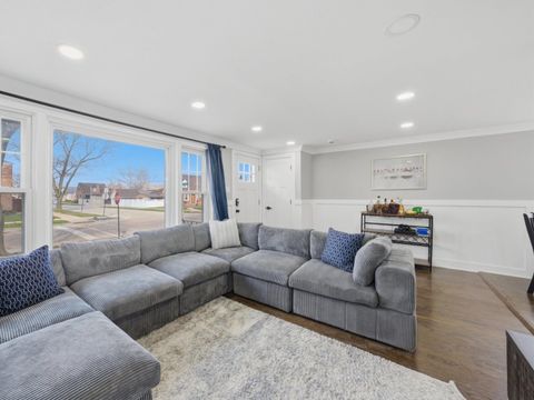Tiny photo for 5301 S Menard Avenue, Chicago, IL 60638 (MLS # 12676049)