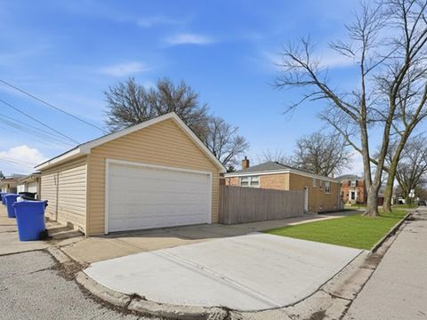 Tiny photo for 5301 S Menard Avenue, Chicago, IL 60638 (MLS # 12676049)