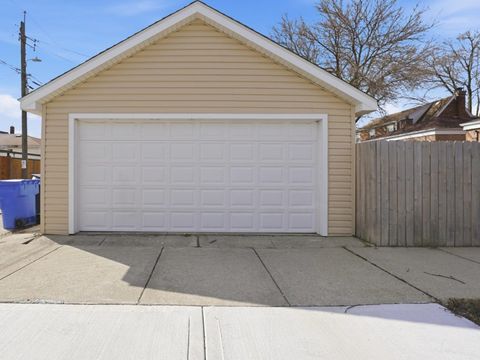 Tiny photo for 5301 S Menard Avenue, Chicago, IL 60638 (MLS # 12676049)