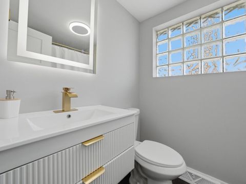 Tiny photo for 5301 S Menard Avenue, Chicago, IL 60638 (MLS # 12676049)