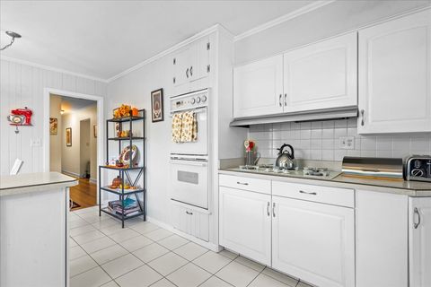 Tiny photo for 535 N Waukegan Road, Lake Forest, IL 60045 (MLS # 12487515)