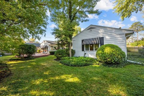 Tiny photo for 535 N Waukegan Road, Lake Forest, IL 60045 (MLS # 12487515)