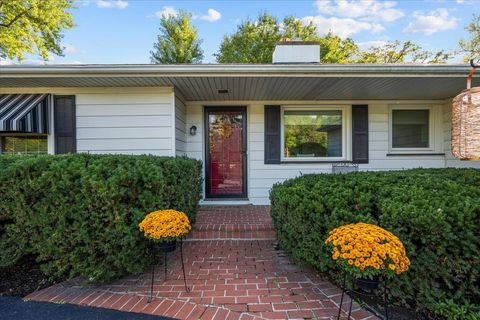 Tiny photo for 535 N Waukegan Road, Lake Forest, IL 60045 (MLS # 12487515)