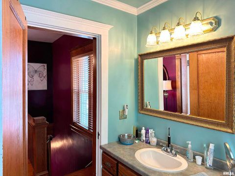 Tiny photo for 404 E 5TH Street, Johnston City, IL 62951 (MLS # EB458721)