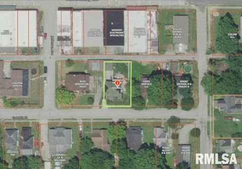 Tiny photo for 404 E 5TH Street, Johnston City, IL 62951 (MLS # EB458721)