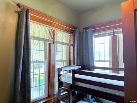 Tiny photo for 404 E 5TH Street, Johnston City, IL 62951 (MLS # EB458721)