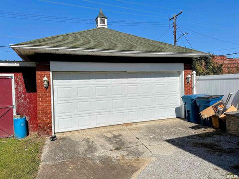 Tiny photo for 404 E 5TH Street, Johnston City, IL 62951 (MLS # EB458721)