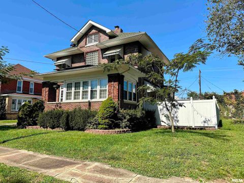 Tiny photo for 404 E 5TH Street, Johnston City, IL 62951 (MLS # EB458721)