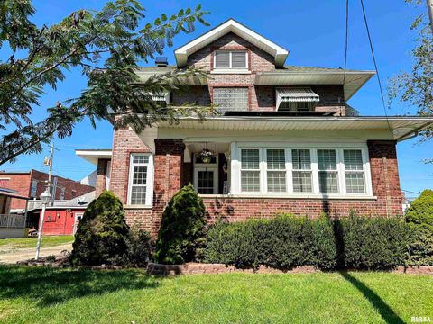 Tiny photo for 404 E 5TH Street, Johnston City, IL 62951 (MLS # EB458721)