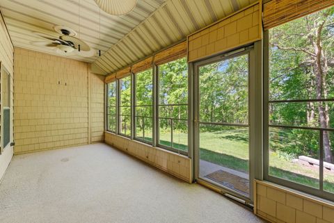 Tiny photo for 1002 2nd Street Court #NA, Moline, IL 61265 (MLS # 12648241)
