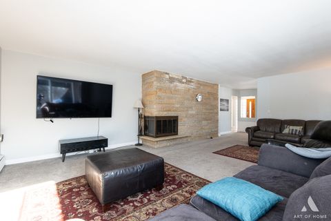 Tiny photo for 407 Farmington Avenue, Joliet, IL 60435 (MLS # 12528830)