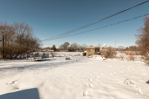 Tiny photo for 407 Farmington Avenue, Joliet, IL 60435 (MLS # 12528830)
