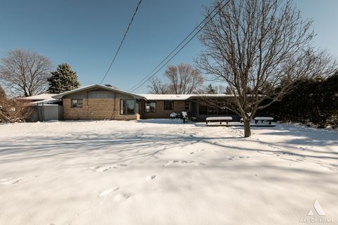 Tiny photo for 407 Farmington Avenue, Joliet, IL 60435 (MLS # 12528830)