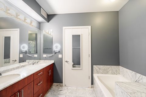 Tiny photo for 565 W Quincy Street #1008, Chicago, IL 60661 (MLS # 12463567)