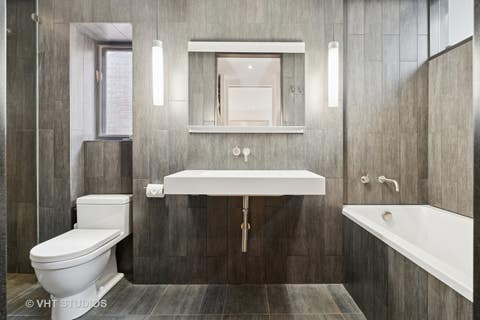 Tiny photo for 345 W BARRY Avenue #8, Chicago, IL 60657 (MLS # 12737973)