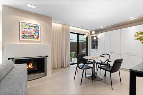 Tiny photo for 345 W BARRY Avenue #8, Chicago, IL 60657 (MLS # 12737973)