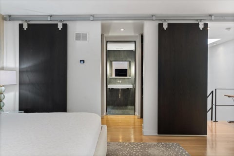 Tiny photo for 345 W BARRY Avenue #8, Chicago, IL 60657 (MLS # 12737973)