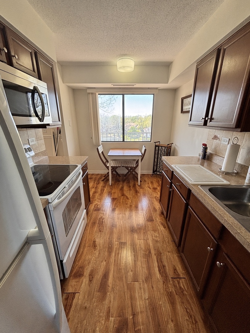 111 S Baybrook Drive 514