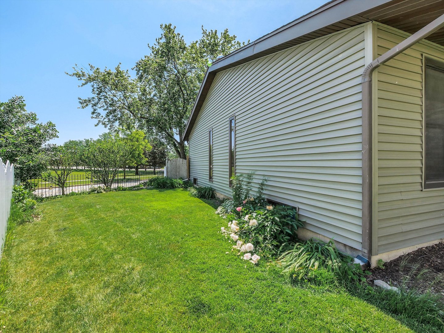 1911 Ash Court