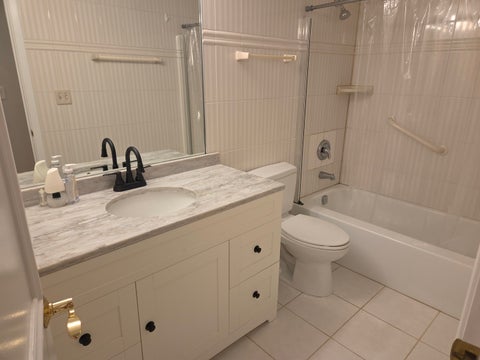 Tiny photo for 8090 Garfield Avenue #3-1, Burr Ridge, IL 60527 (MLS # 12667670)