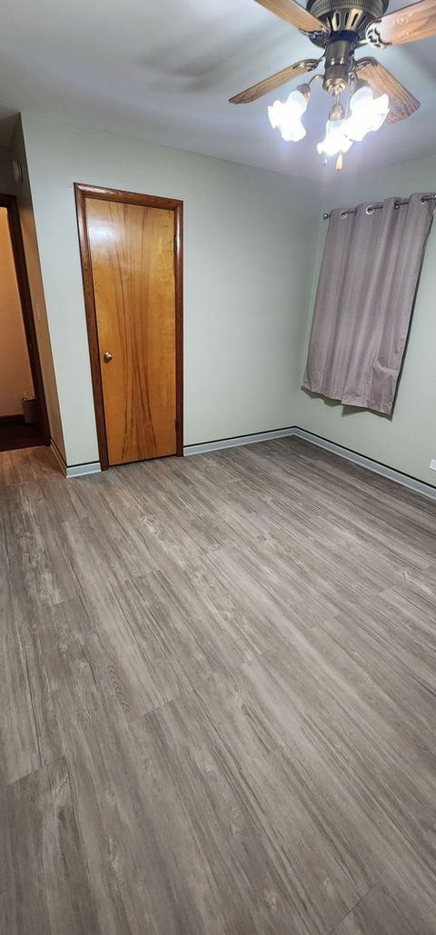 Tiny photo for 6737 104th Place, Chicago Ridge, IL 60415 (MLS # 12479675)