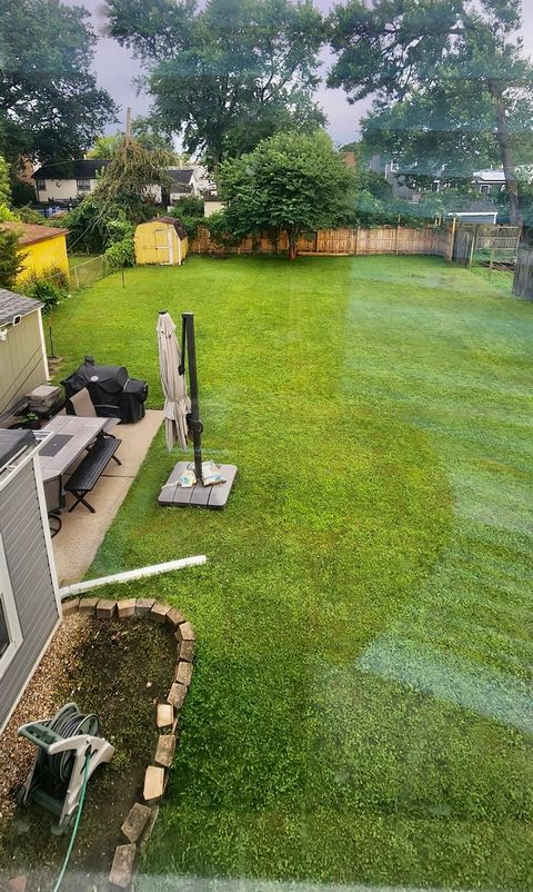 Tiny photo for 6737 104th Place, Chicago Ridge, IL 60415 (MLS # 12479675)