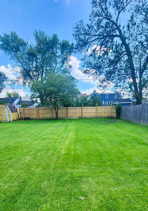 Tiny photo for 6737 104th Place, Chicago Ridge, IL 60415 (MLS # 12479675)