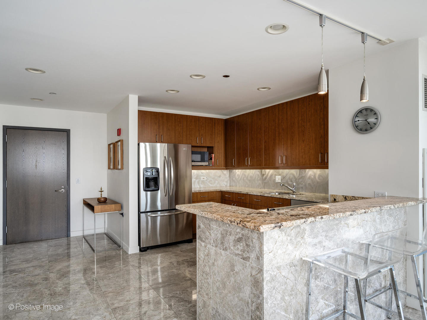 737 W Washington Boulevard 3310