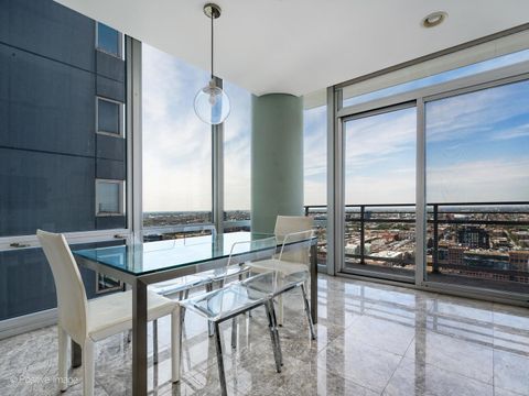 Tiny photo for 737 W Washington Boulevard #3310, Chicago, IL 60661 (MLS # 12479008)