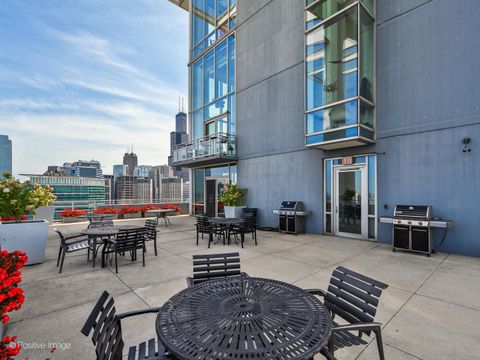 Tiny photo for 737 W Washington Boulevard #3310, Chicago, IL 60661 (MLS # 12479008)