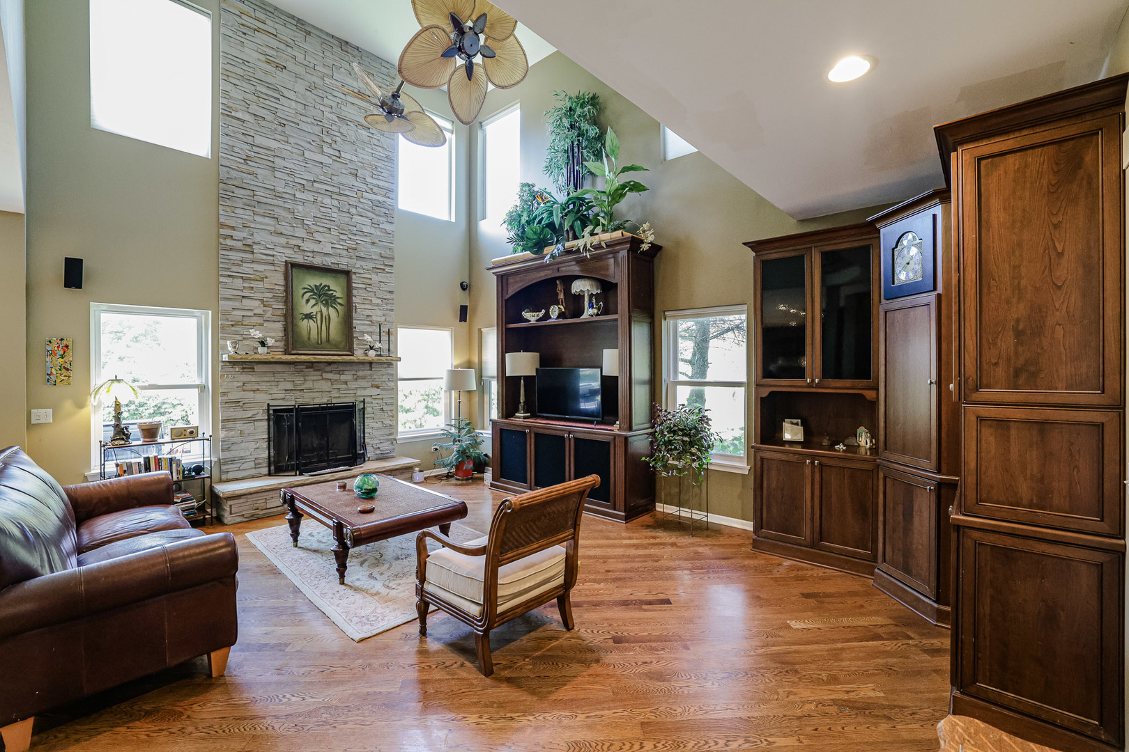 Spring Grove, Illinois 60081, United States, 4 Bedrooms Bedrooms, ,4 BathroomsBathrooms,Residential,Active,253728