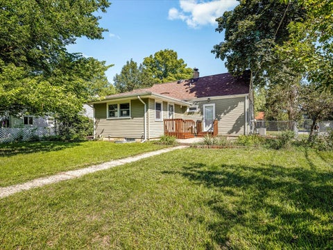 Tiny photo for 631 Sheridan Drive, Loves Park, IL 61111 (MLS # 12744882)