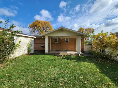 A home in Oak Forest