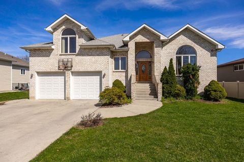 Photo of 10225 S 81st Court, Palos Hills, IL 60465 (MLS # 12595746)