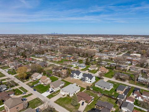 Tiny photo for 10225 S 81st Court, Palos Hills, IL 60465 (MLS # 12595746)