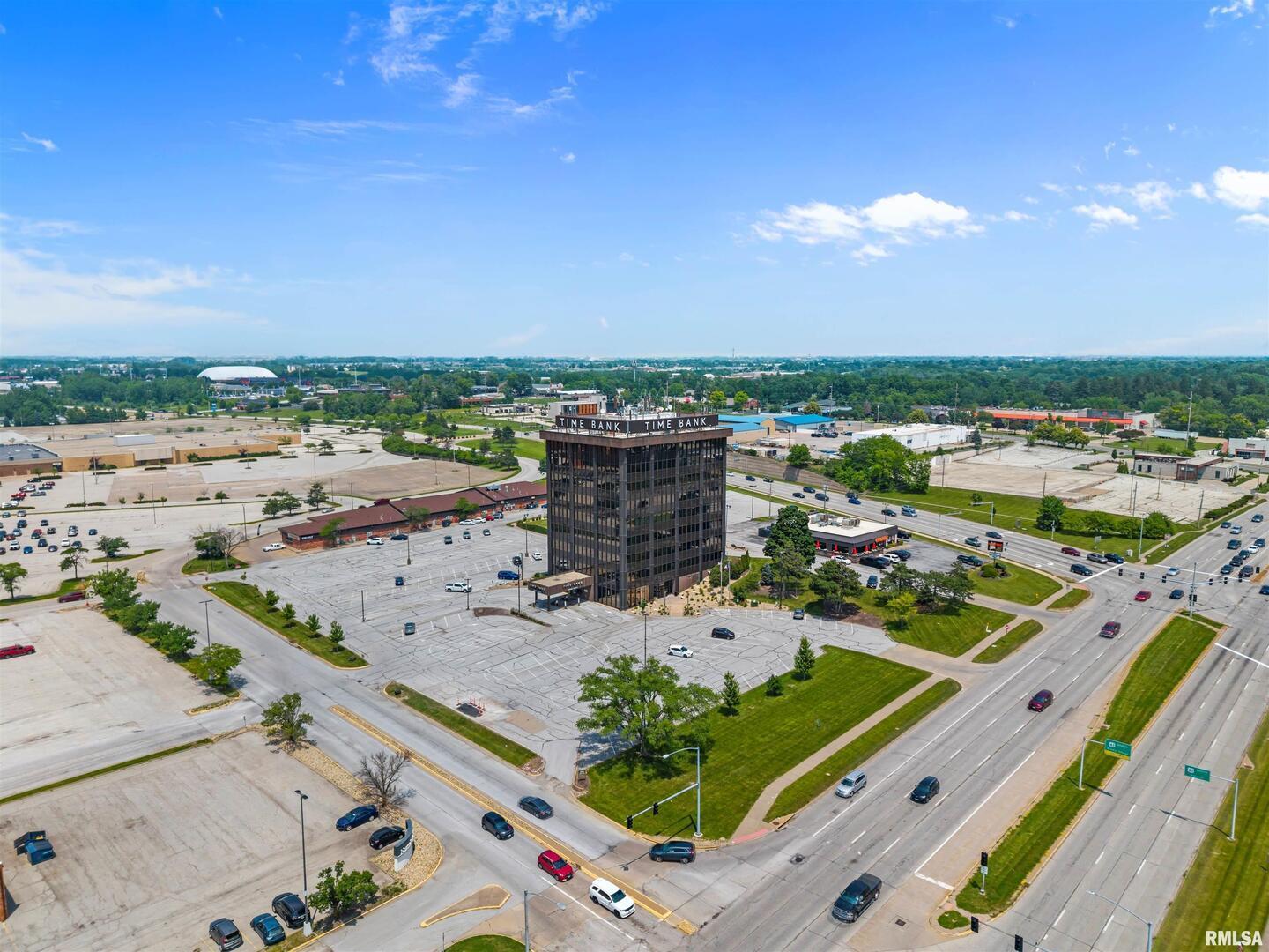 100 E KIMBERLY Road 700
